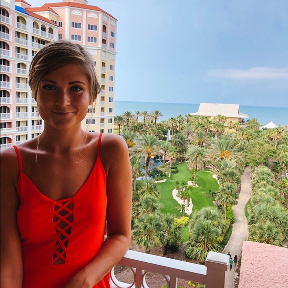 Meet your Posher, Chelsea - Picture 2 of 2